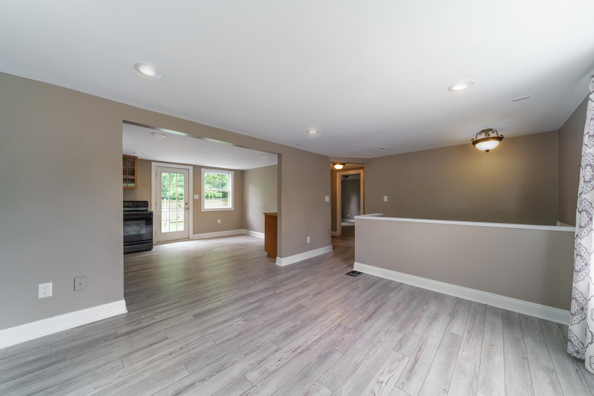 878 Edgehill Road Florence, KY 41042 - Photo 11 of 23 Gallery Image 11