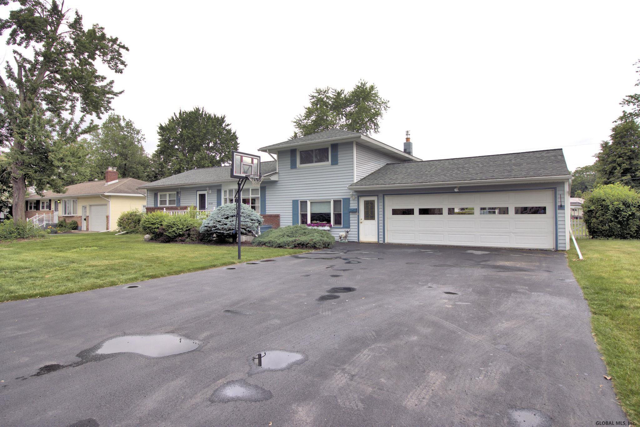 1018 Angelina Road Rotterdam, NY 12303 - Photo 3 of 30 Photo 4