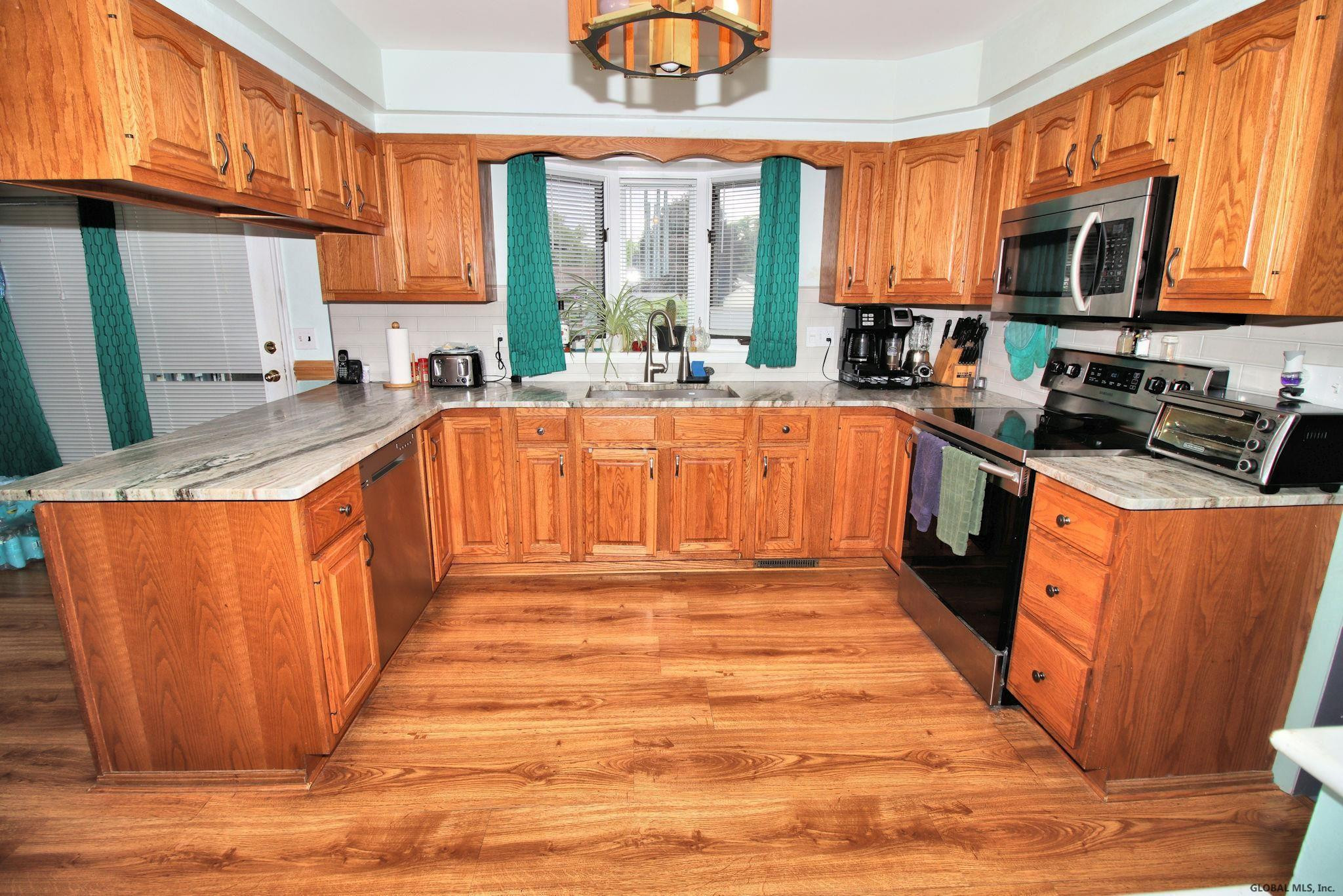 1018 Angelina Road Rotterdam, NY 12303 - Photo 9 of 30 Photo 10