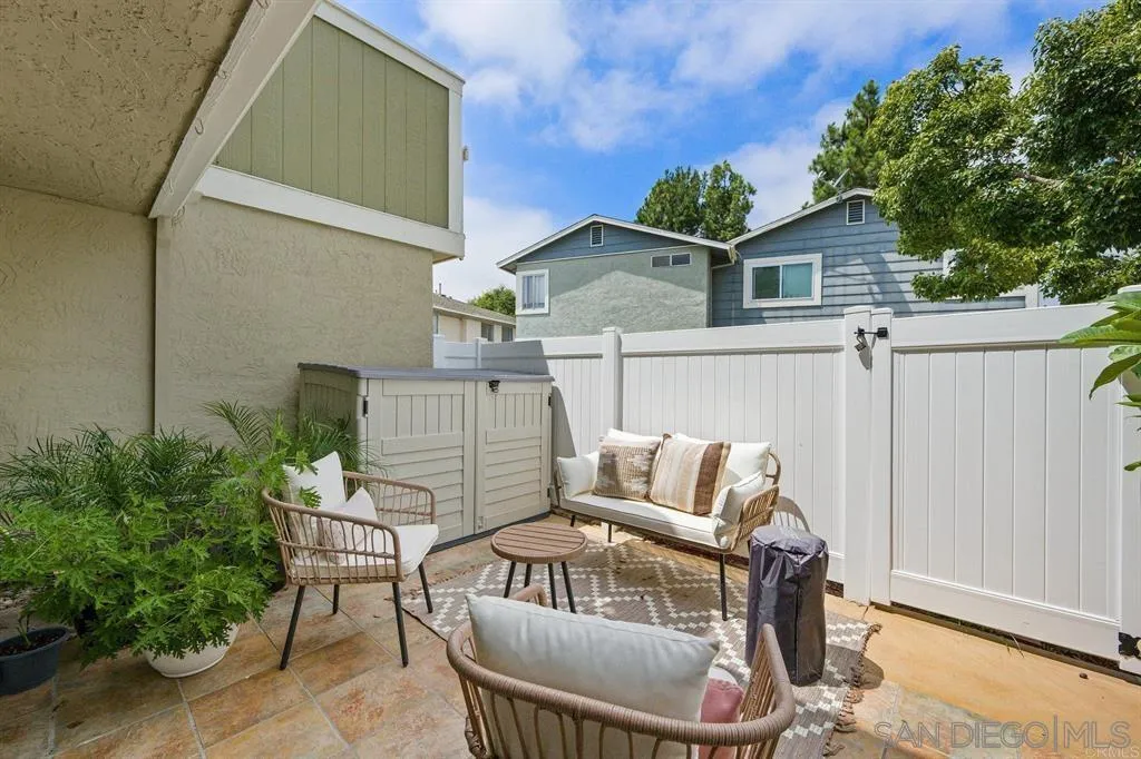 854 Dana Point Way Oceanside, CA 92058 - Photo 18 of 44