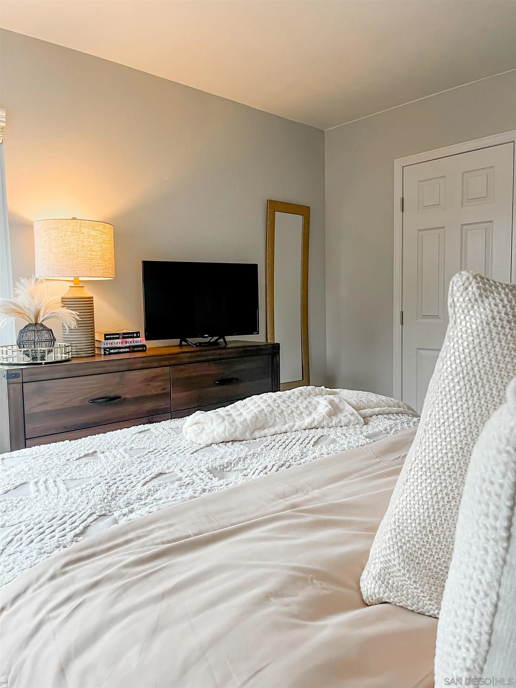 854 Dana Point Way Oceanside, CA 92058 - Photo 31 of 44