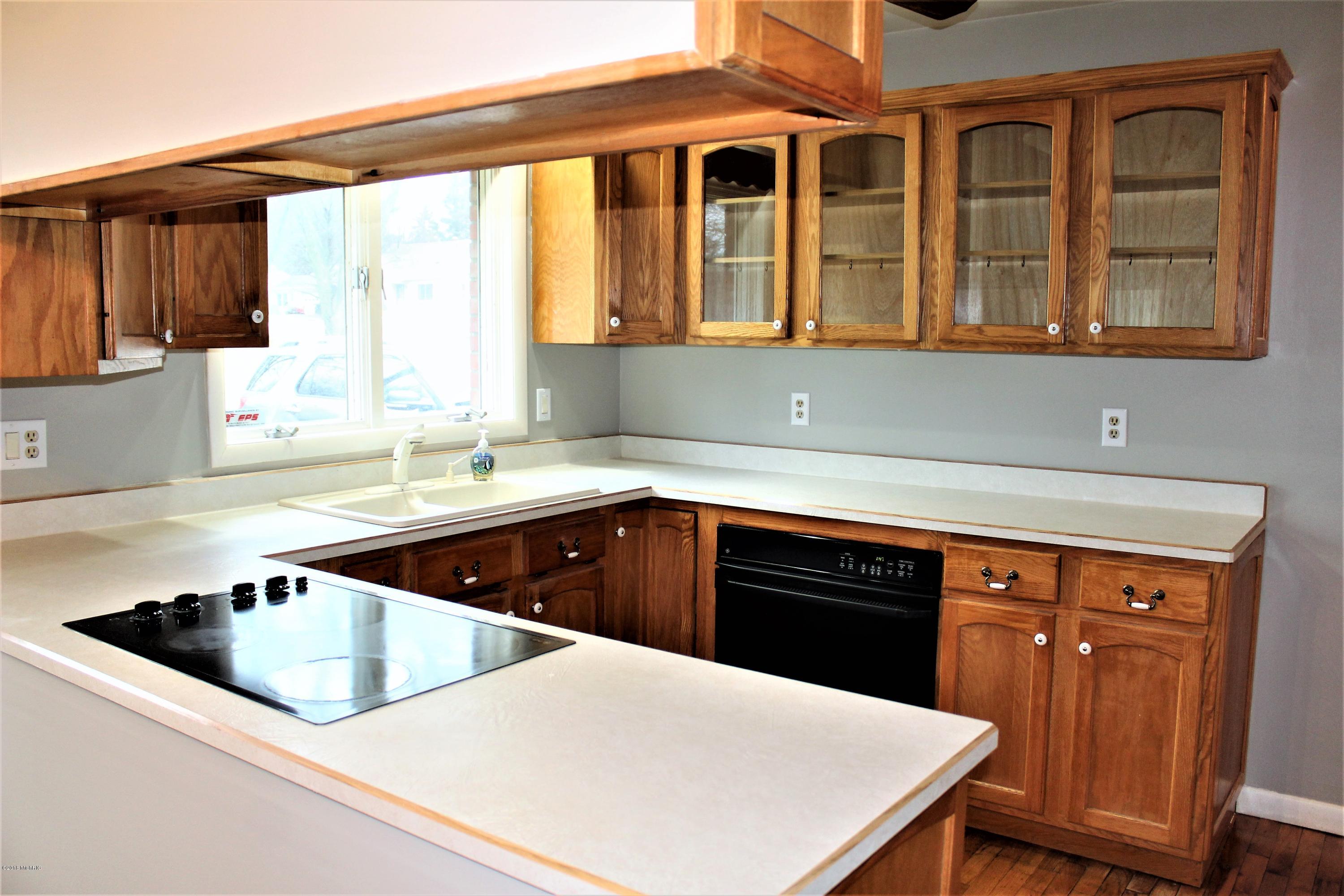 5010 Garden Road Portage, MI 49002 - Photo 7 of 20 Kitchen 2