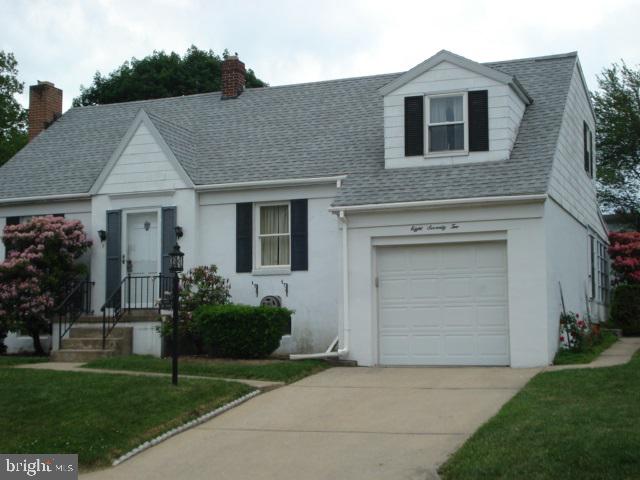 872 Clearmount Road York, PA 17403 - Photo 2 of 18 Gallery Image 2