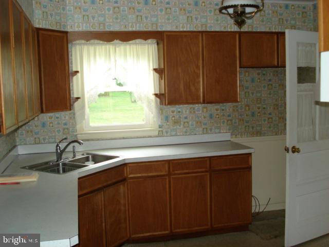 872 Clearmount Road York, PA 17403 - Photo 5 of 18 Gallery Image 5