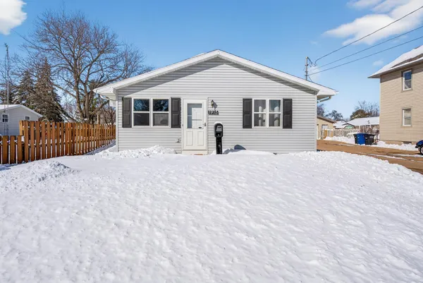$249,900 | 1915 Sheridan Street, Oshkosh, WI 54901