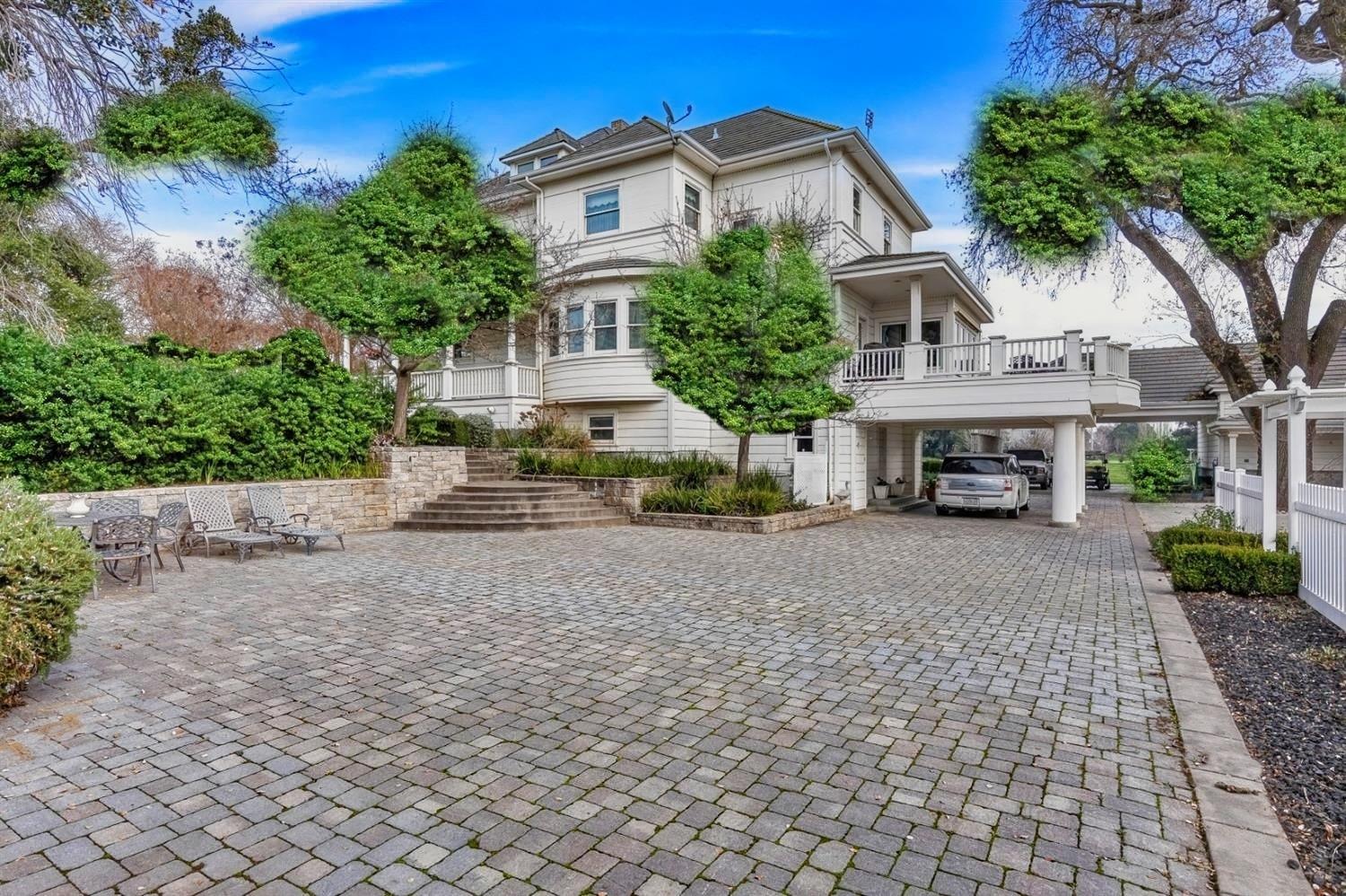 15175 State Highway 160 Isleton, CA 95641 - Photo 2 of 7 a view of house with outdoor space and a car park in front of it