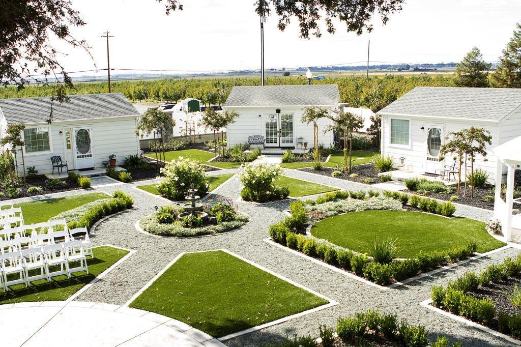 15175 State Highway 160 Isleton, CA 95641 - Photo 3 of 7 a view of a garden with lawn chairs