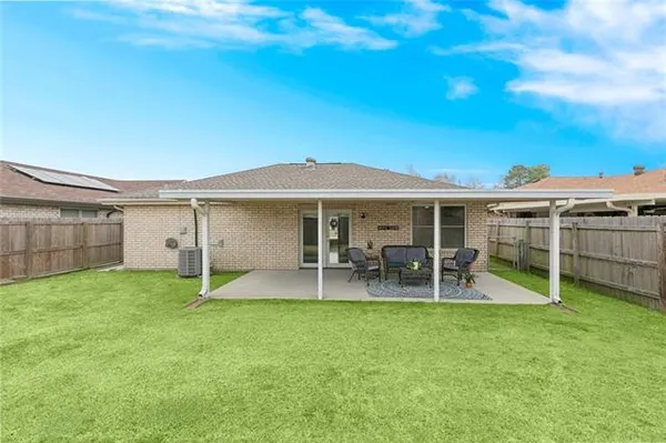 $265,000 | 717 Mayfair Lane, Kenner, LA 70065