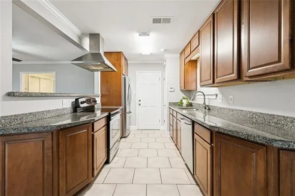 $265,000 | 717 Mayfair Lane, Kenner, LA 70065