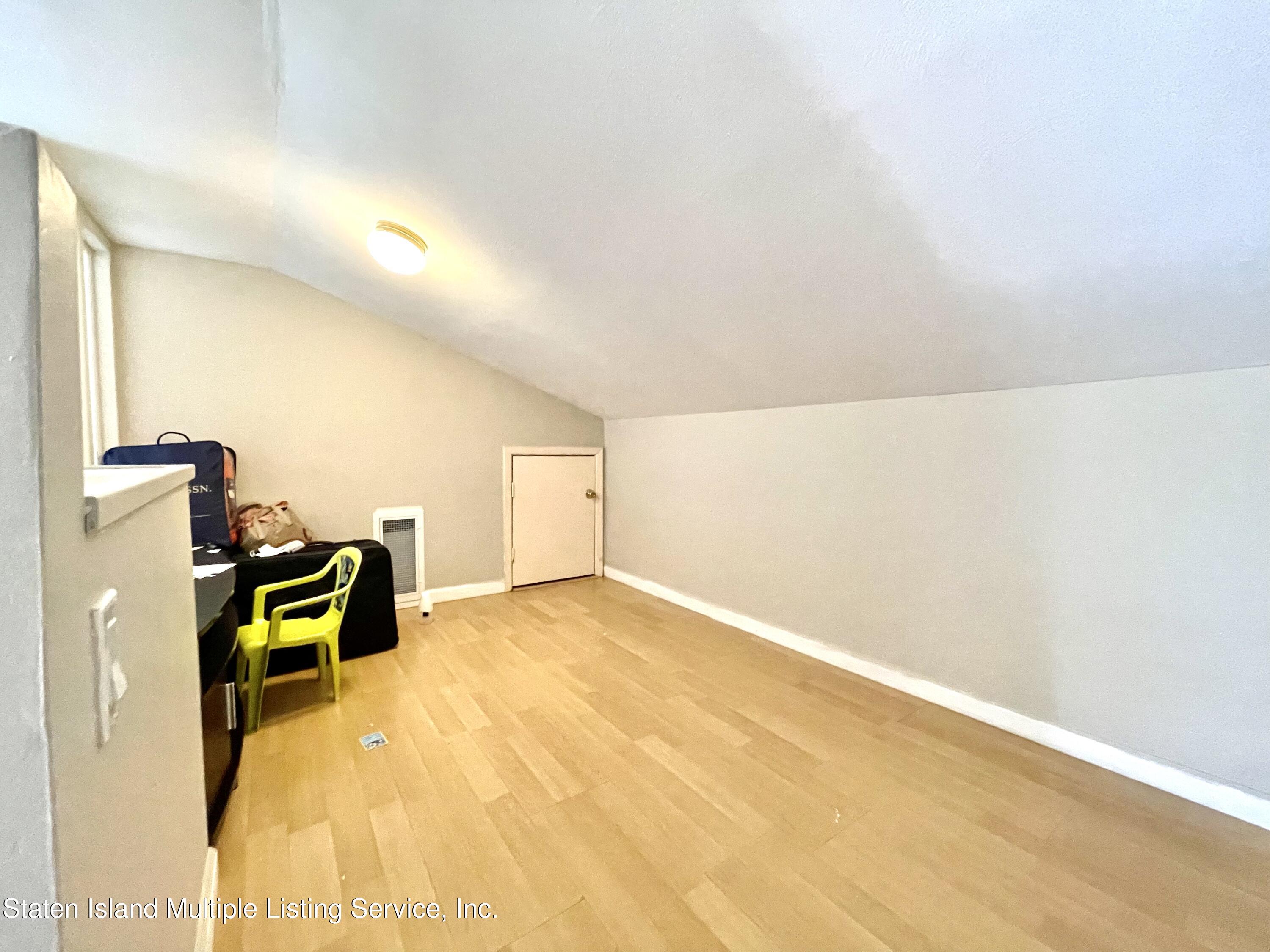 330 Timber Ridge Drive Staten Island, NY 10306 - Photo 18 of 19 52D98543-6991-4688-BAF5-DFAF5B900BD3