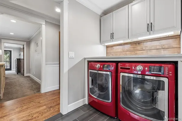 a view of utility room