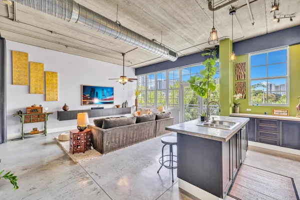 $3,300 | 425 North Andrews Avenue, Unit 303, Fort Lauderdale, FL 33301