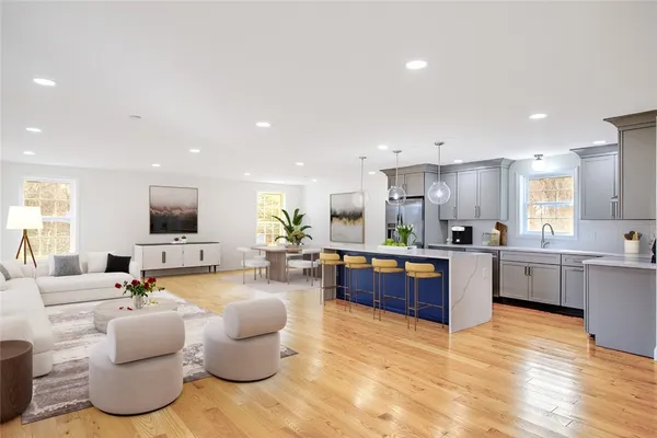 $650,000 | 29 Graves Avenue, North Smithfield, RI 02896