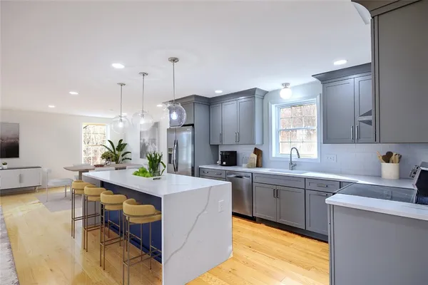 $650,000 | 29 Graves Avenue, North Smithfield, RI 02896
