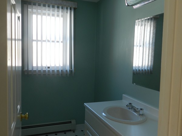 59 Needham Road Danvers, MA 01923 - Photo 13 of 29 Gallery Image 13
