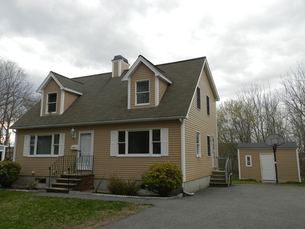 59 Needham Road Danvers, MA 01923 - Photo 3 of 29 Gallery Image 3