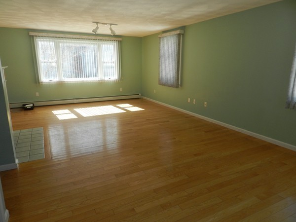 59 Needham Road Danvers, MA 01923 - Photo 10 of 29 Gallery Image 10