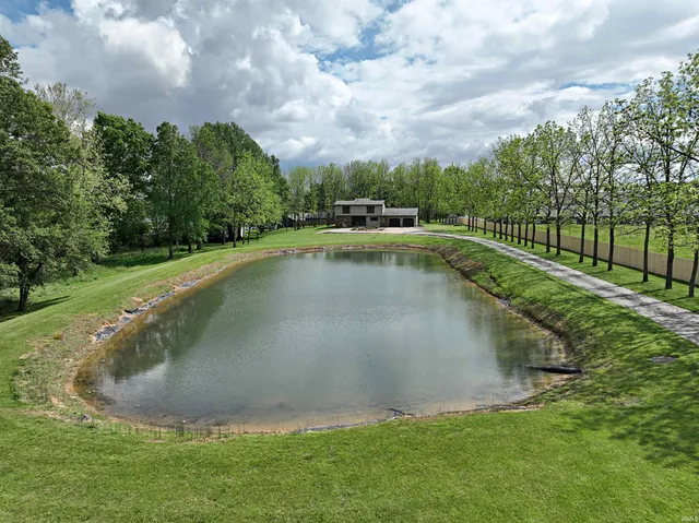 $375,000 | 2105 East National Highway, Washington, IN 47501