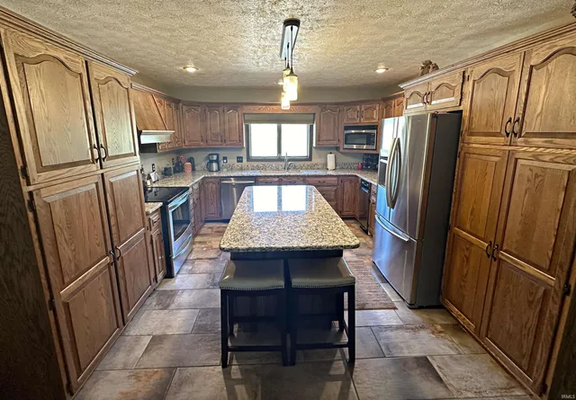 $375,000 | 2105 East National Highway, Washington, IN 47501