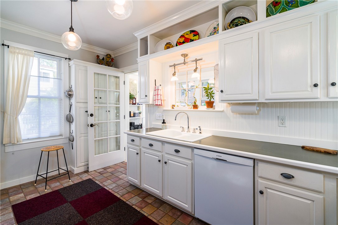 49 Vick Park B Rochester, NY 14607 - Photo 21 of 45