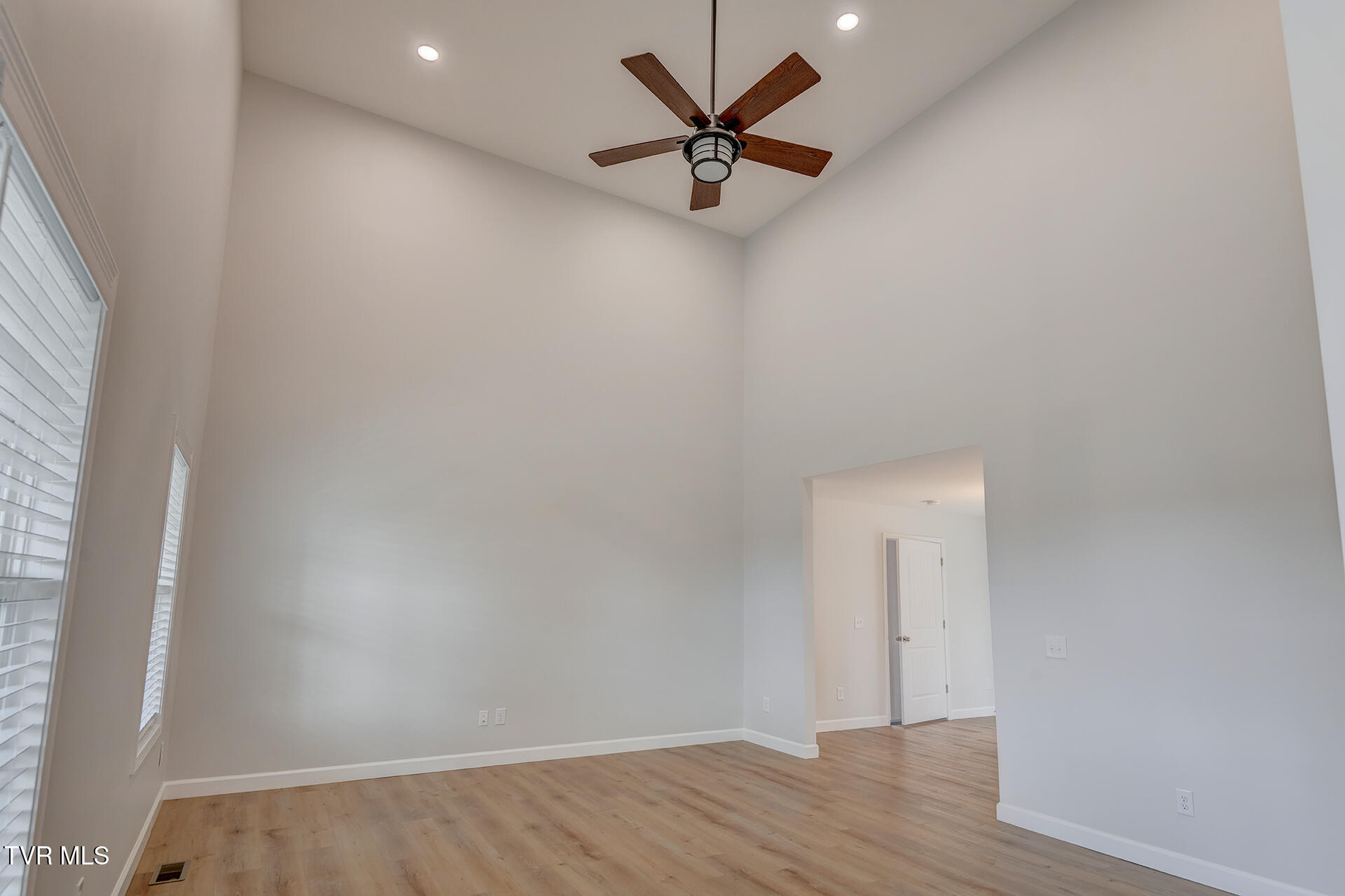1111 Vestal Court Greeneville, TN 37745 - Photo 11 of 55 D-Neas-1111-Vestal-Interior-1055