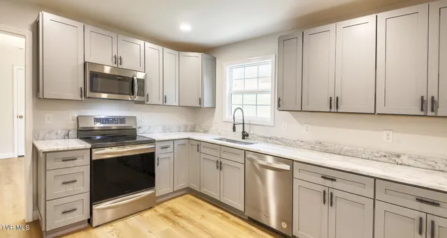 $589,900 | 1111 Vestal Court, Greeneville, TN 37745