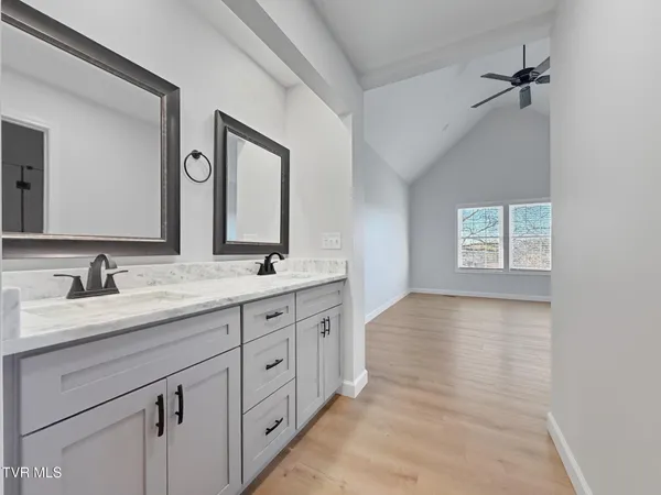 $569,900 | 1111 Vestal Court, Greeneville, TN 37745