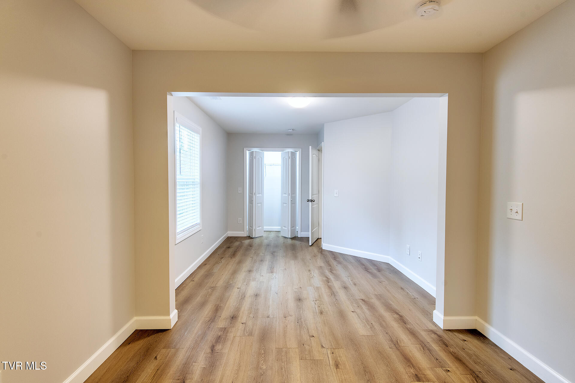 1111 Vestal Court Greeneville, TN 37745 - Photo 30 of 55 D-Neas-1111-Vestal-Interior-1341