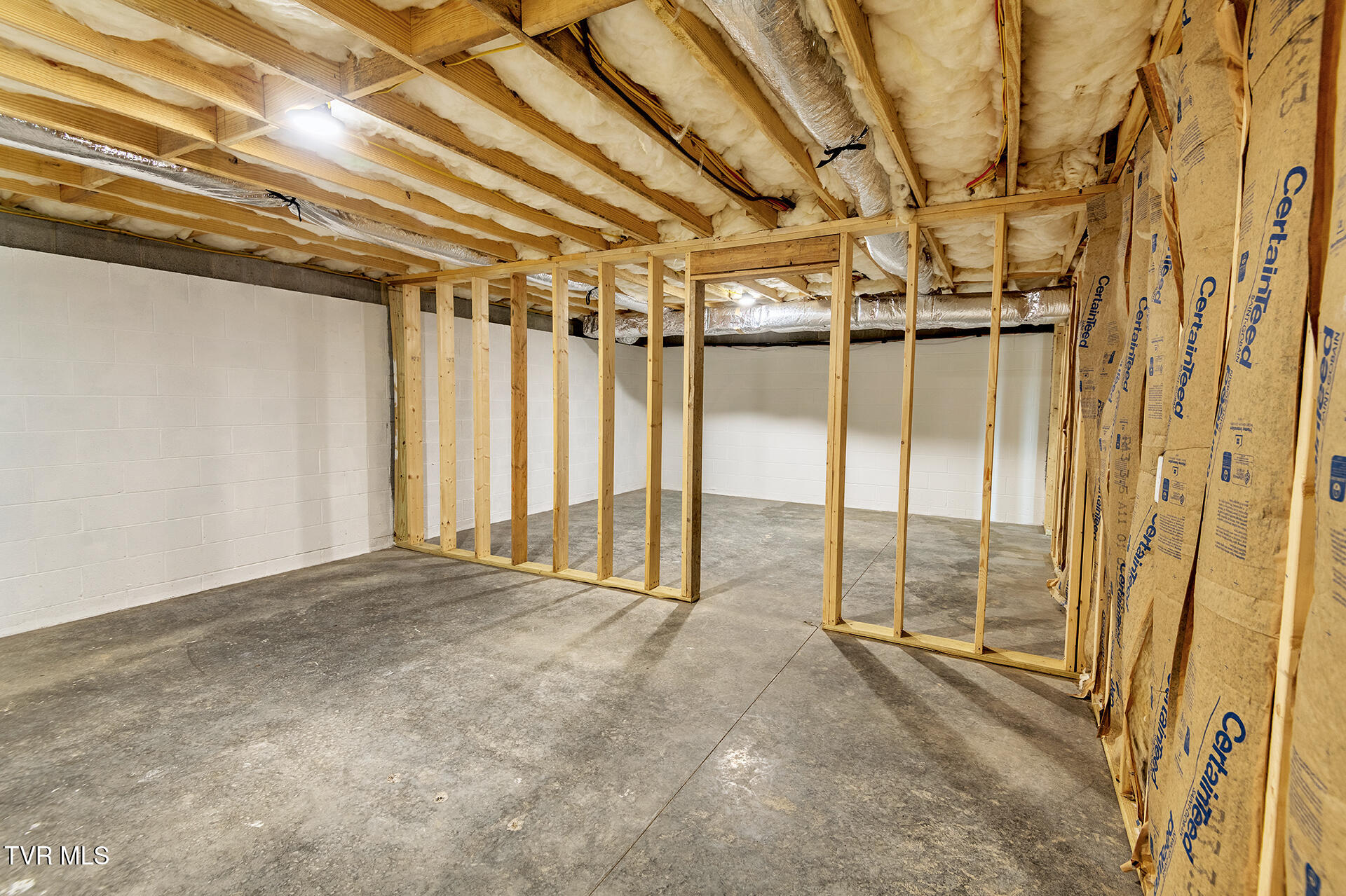 1111 Vestal Court Greeneville, TN 37745 - Photo 48 of 55 D-Neas-1111-Vestal-Interior-1273