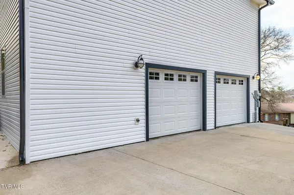 $569,900 | 1111 Vestal Court, Greeneville, TN 37745