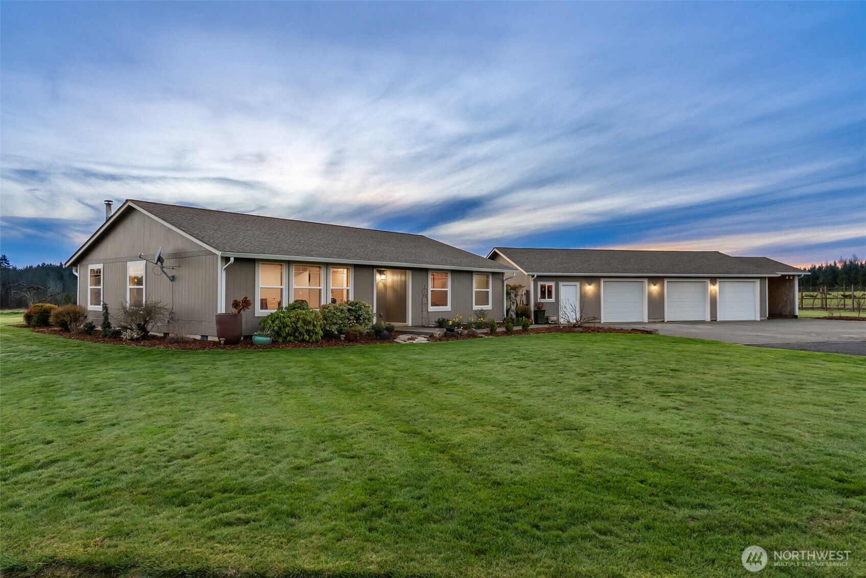 198 Short Road Onalaska, WA 98570 - Photo 8 of 40 a front view of a house with a yard