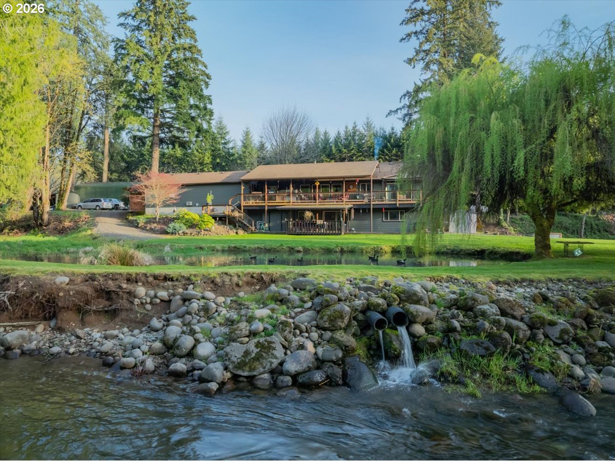 42801 Island Inn Drive Lebanon, OR 97355 - Photo 9 of 32