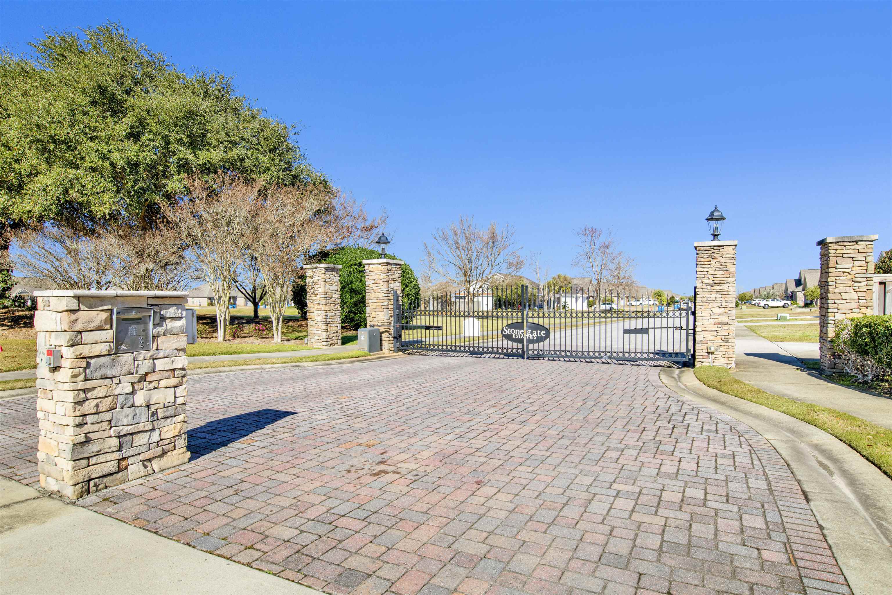 7123 Rocky Rd Loop Gulf Shores, AL 36542 - Photo 39 of 46 Gated Entry