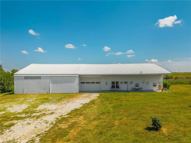 $1,250,000 | 25826 Cr 200 Route, Unit RURAL, Bogard, MO 64622