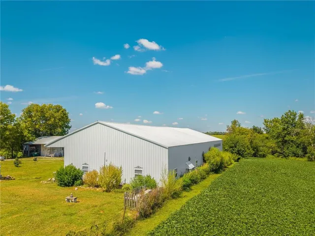 $1,250,000 | 25826 Cr 200 Route, Unit RURAL, Bogard, MO 64622