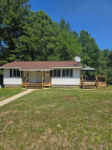 $190,000 | 9918 Pueblo Trail, Evart, MI 49631