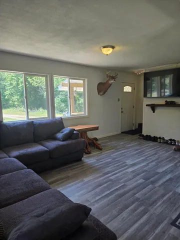 $190,000 | 9918 Pueblo Trail, Evart, MI 49631