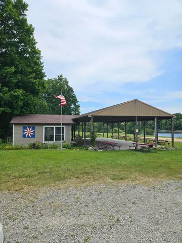 $190,000 | 9918 Pueblo Trail, Evart, MI 49631