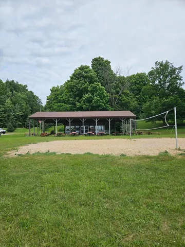 $190,000 | 9918 Pueblo Trail, Evart, MI 49631