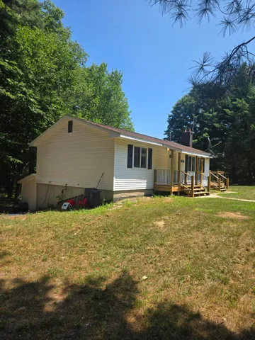 $190,000 | 9918 Pueblo Trail, Evart, MI 49631