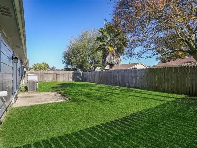 $245,000 | 3939 Bayou Oaks Drive, Harvey, LA 70058