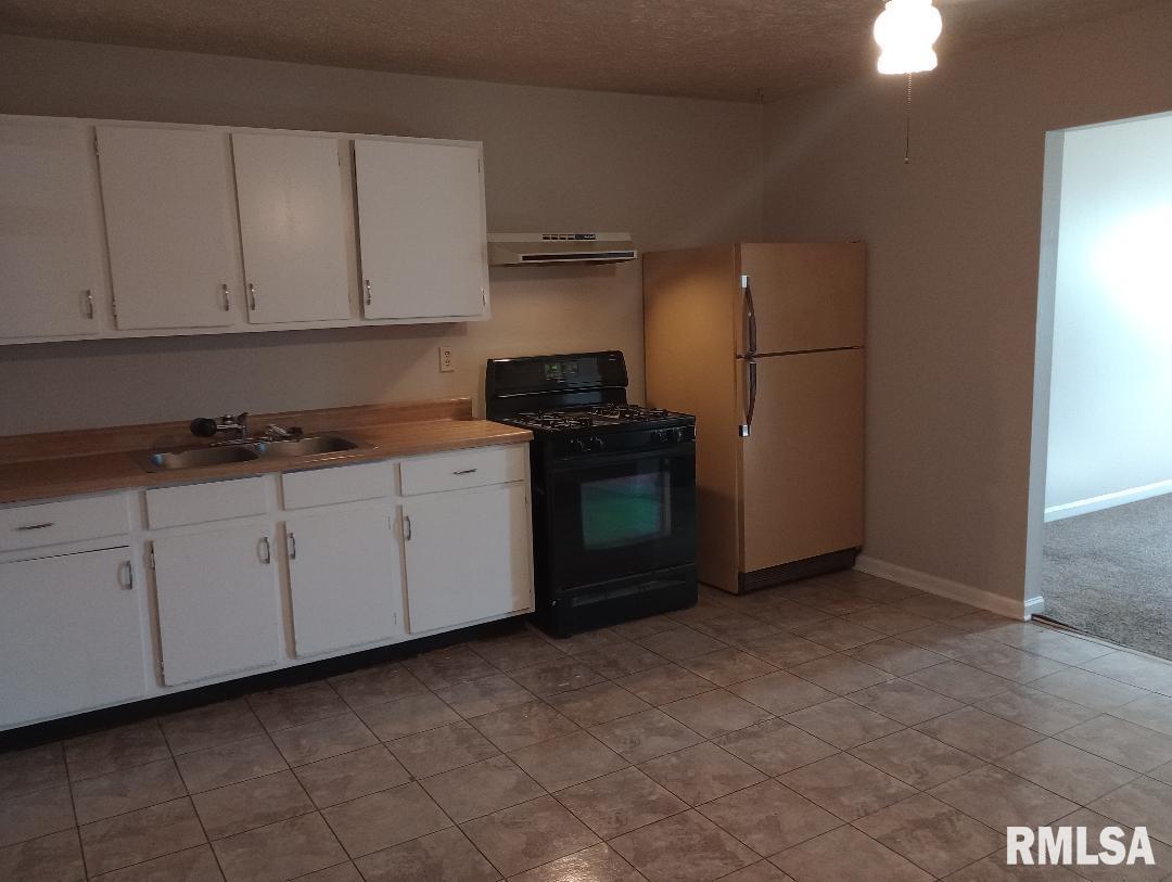 1848 South Main Street, Unit A Jacksonville, IL 62650 - Photo 13 of 17