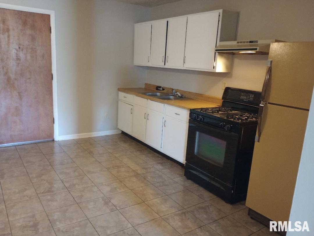1848 South Main Street, Unit A Jacksonville, IL 62650 - Photo 14 of 17
