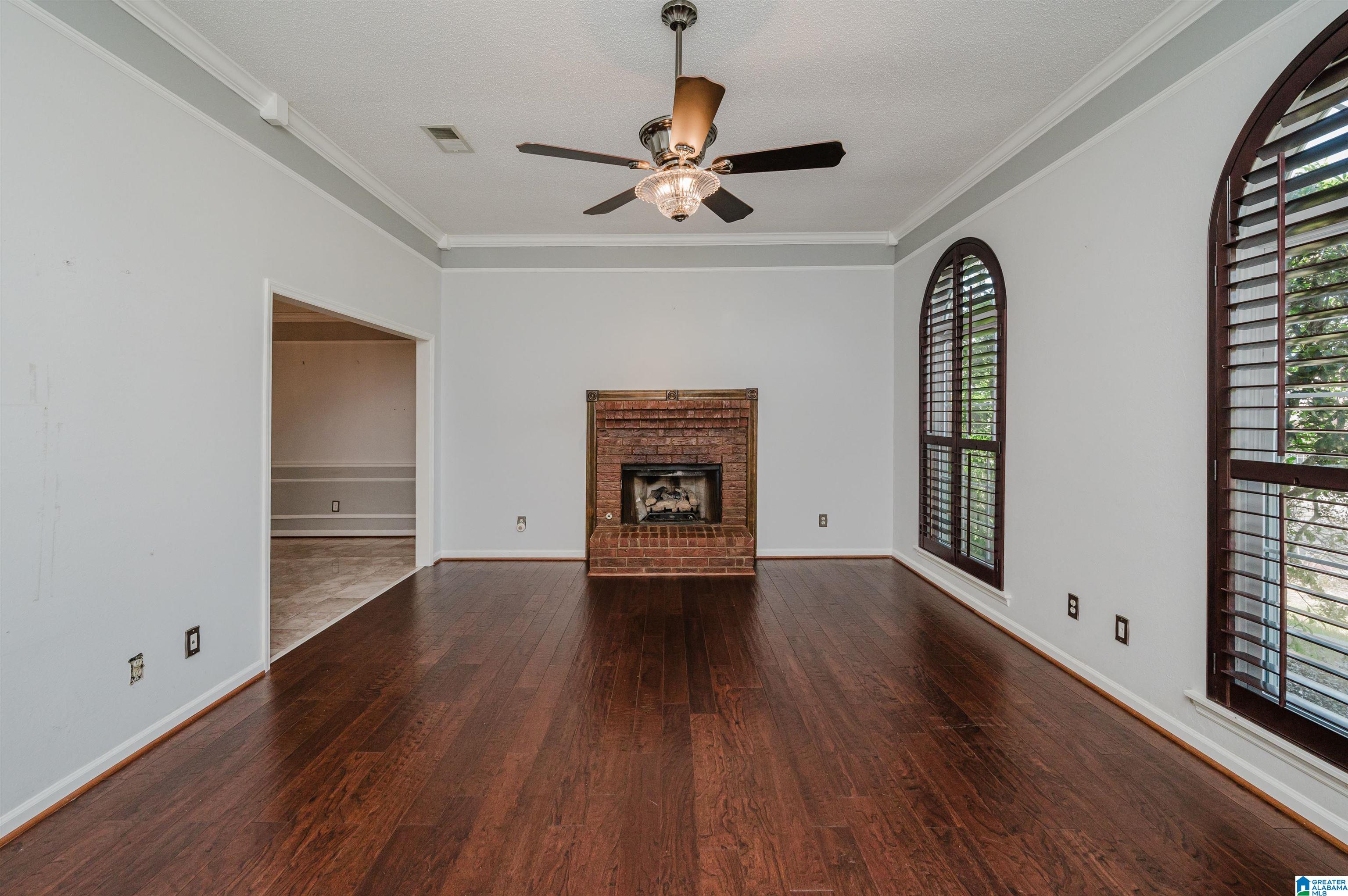 100 Braxton Way Pelham, AL 35124 - Photo 8 of 44