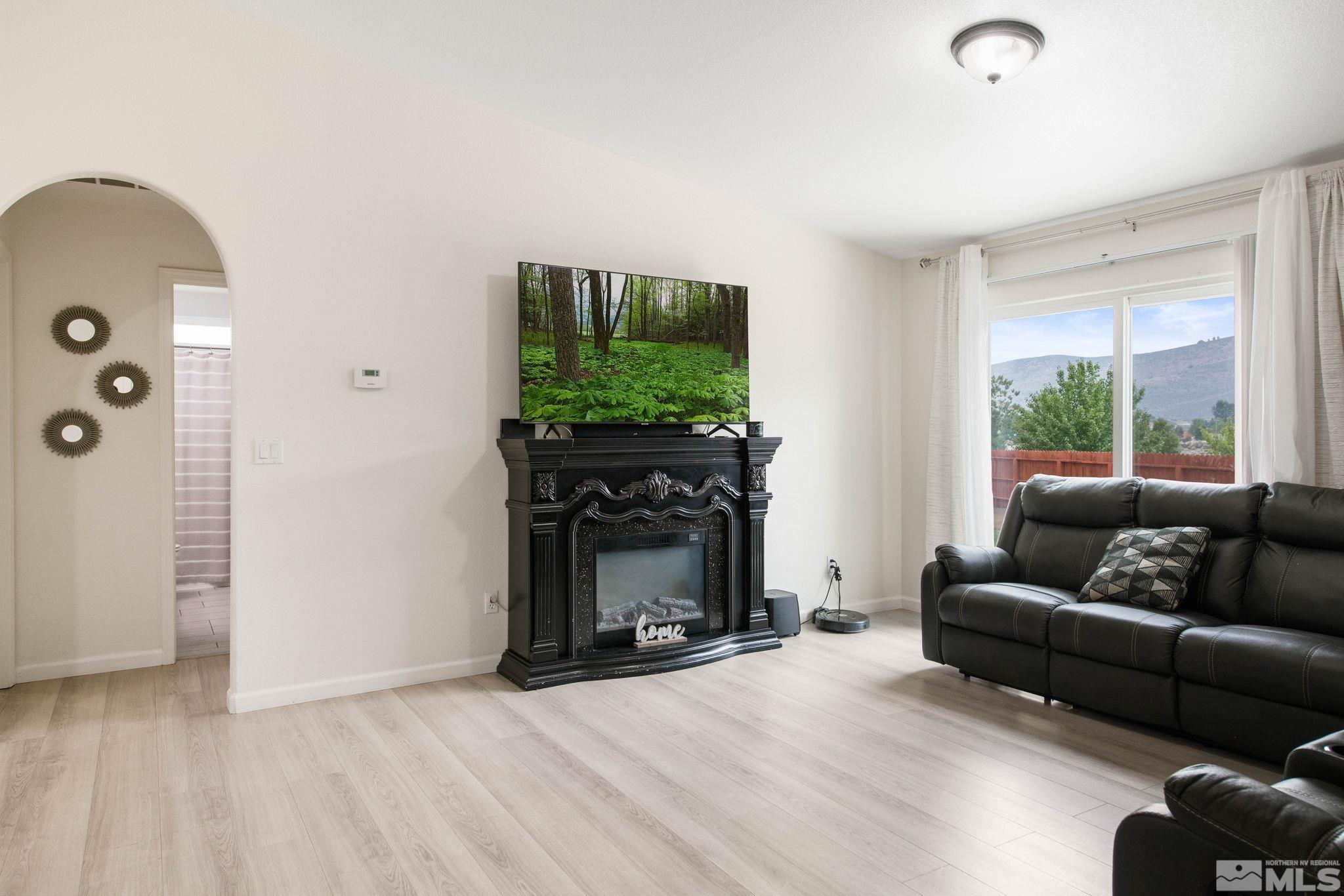 17640 Rogue River Court Reno, NV 89508 - Photo 12 of 27 Photo 12