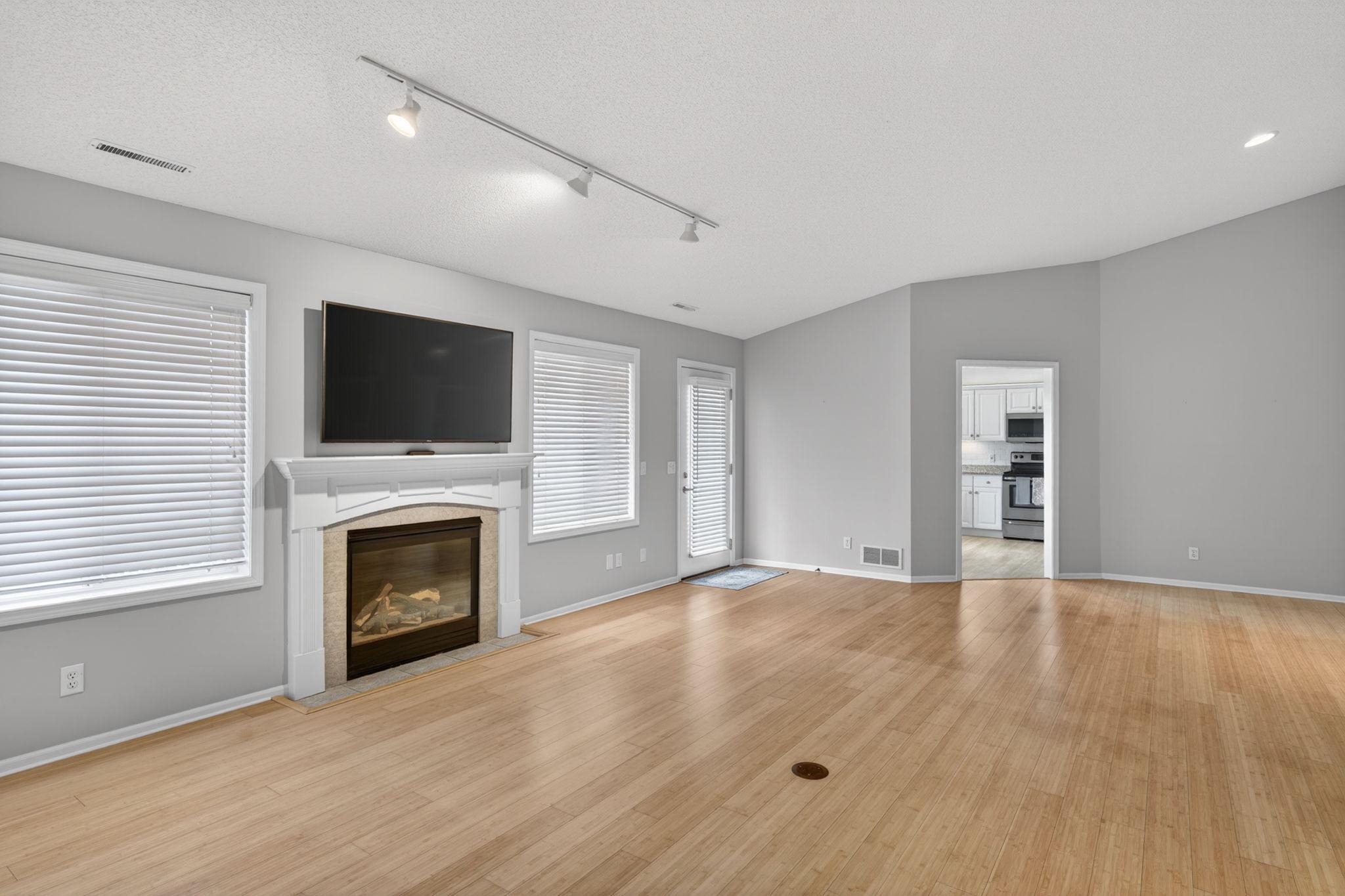 1951 Tiffany Cove Lane Southwest Rochester, MN 55902 - Photo 11 of 35