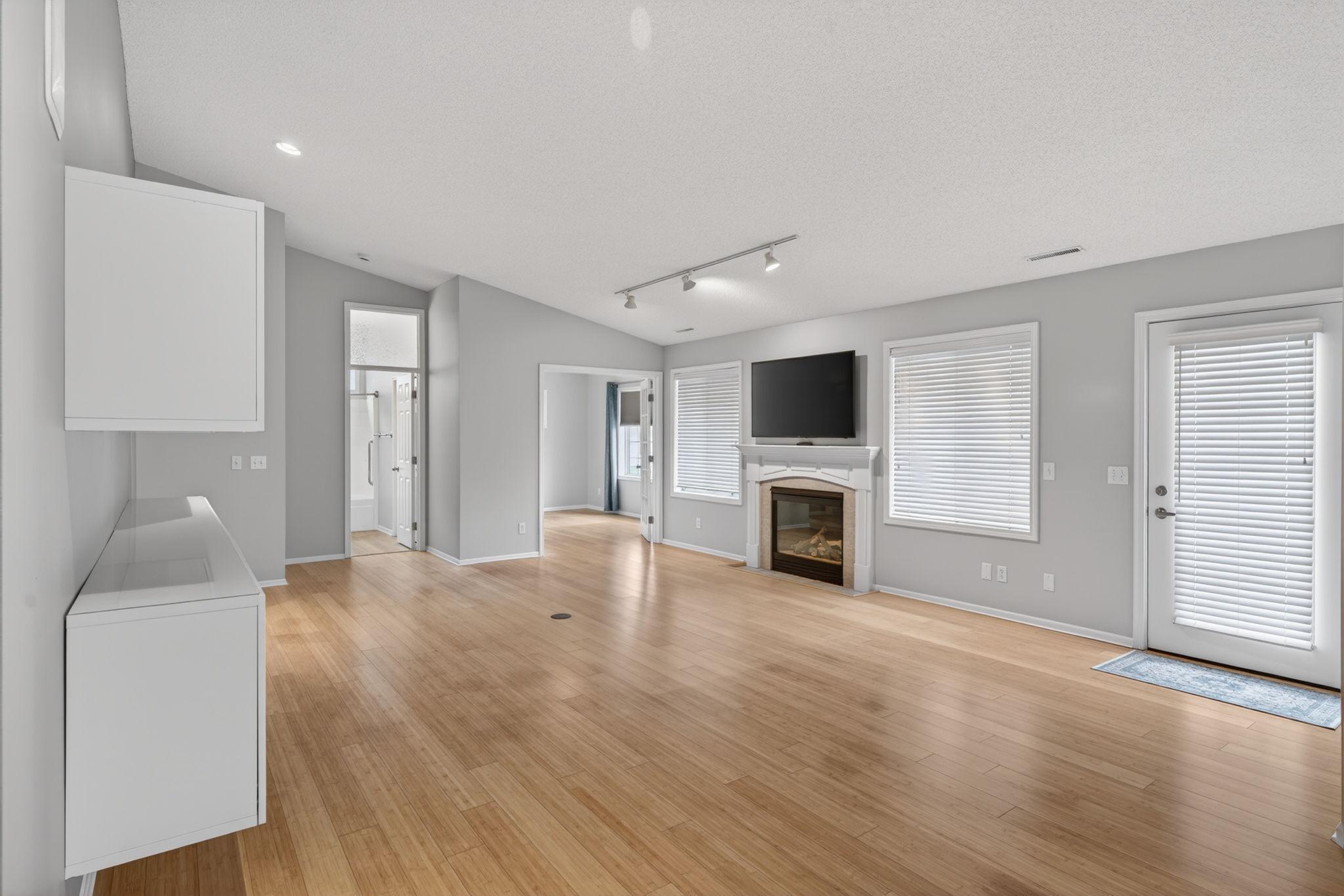 1951 Tiffany Cove Lane Southwest Rochester, MN 55902 - Photo 10 of 35