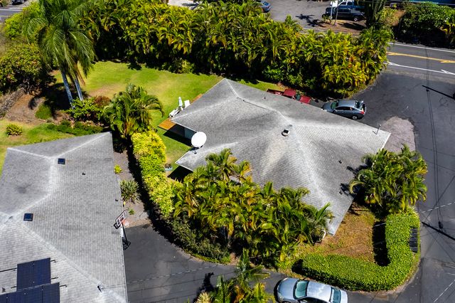 a view of a garden with a flower in a garden
