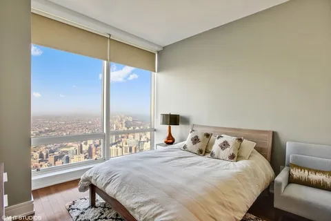 $1,250,000 | 401 North Wabash Avenue, Unit 80B, Chicago, IL 60611