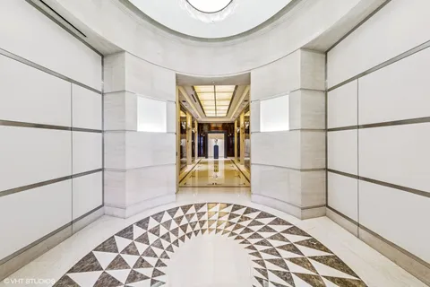 $1,250,000 | 401 North Wabash Avenue, Unit 80B, Chicago, IL 60611